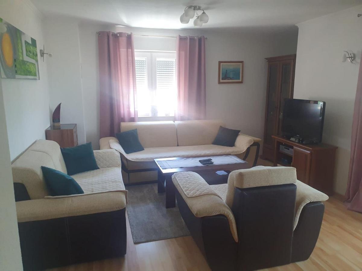 Apartman Jaca Apartment Livno Exterior photo